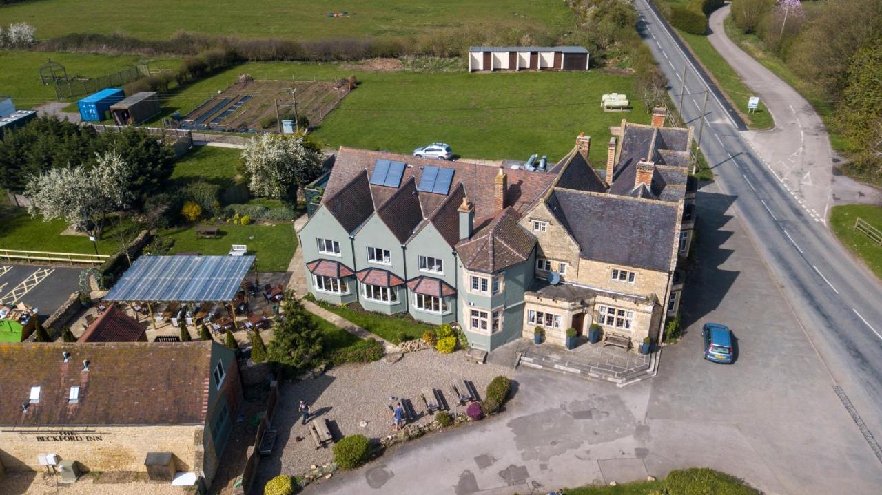 Beckford Inn Bagian luar foto