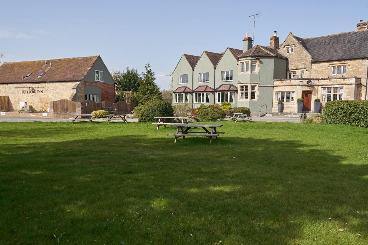 Beckford Inn Bagian luar foto