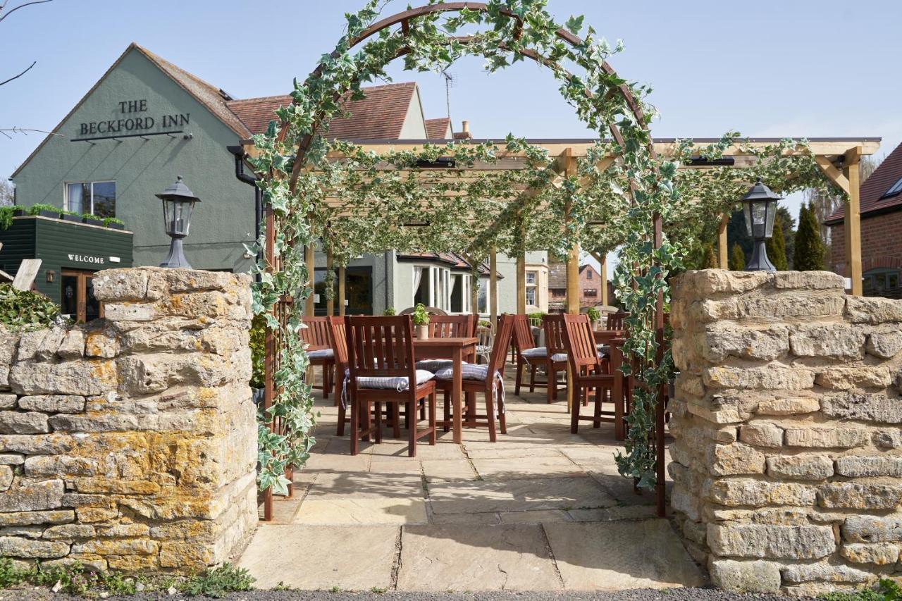 Beckford Inn Bagian luar foto